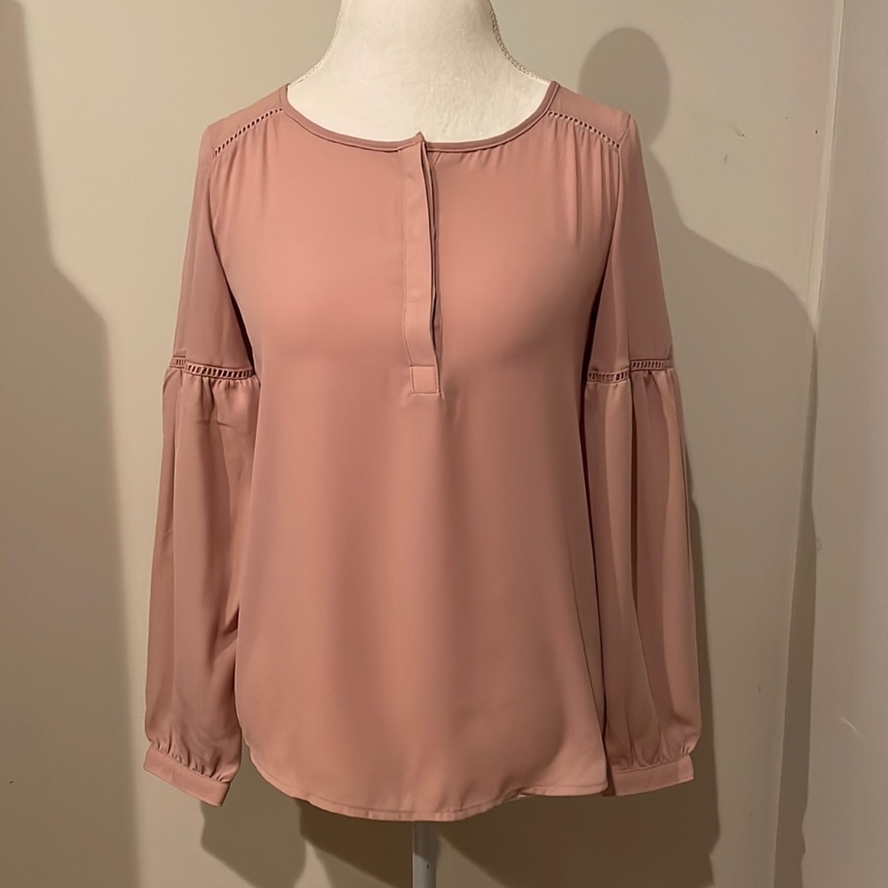 Pink Rose Women's Top/Blouse, size Small, Rose